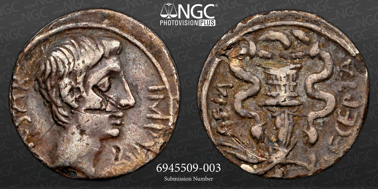 Roman Imperatorial - Octavian (Augustus) - Silver Quinarius - NGC Ch VF - RIC:276
